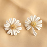 24K Gold Plated Asymmetric Daisy Earrings