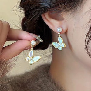 14K Gold-plated Butterfly Pearl Earrings