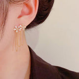 14K Gold-plated New Stylish Flower Earrings