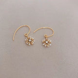 18K Gold-plated Rice Grain Natural Freshwater Pearl Lace Flower Zircon Earrings