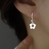 Sterling Silver Elegant Flower Earrings