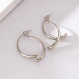 18K Gold-plated Simple Line Curved Earrings